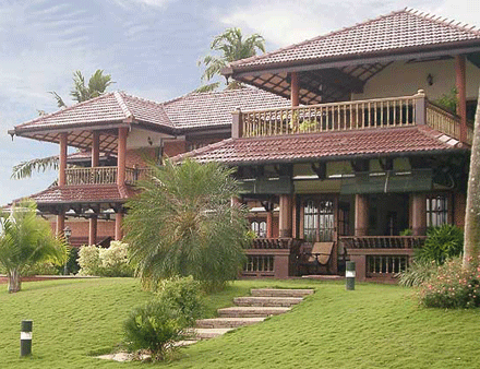 Houses Design on Traditional Kerala Architecture    Designflute