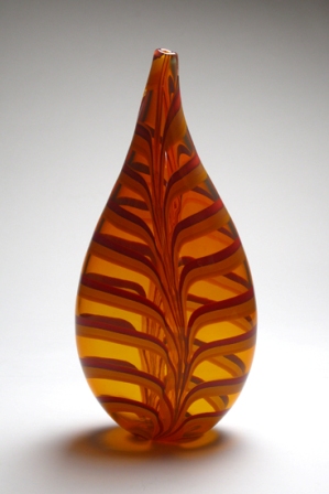 guild-amber-leaf-vase-by-michael-kohn-molly-stone1.jpg